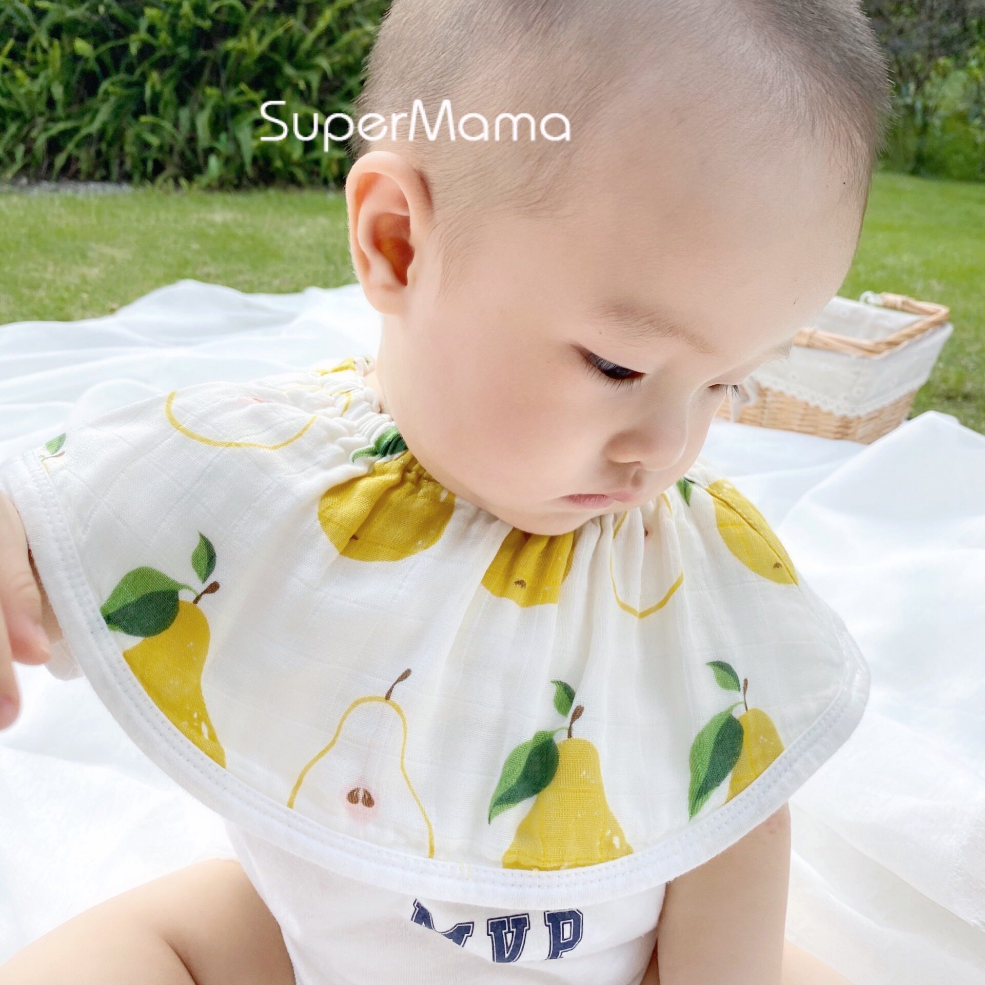 Baby round saliva towel 360 degree rotating elastic small bib baby increase bamboo cotton muslin gauze bib