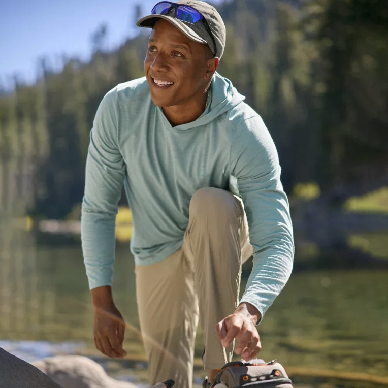 There Are Large Sizes of Llb Outdoor Upf50+ Functional Breathable Moisture-Wicking Hoodies for Men Exported to the United States