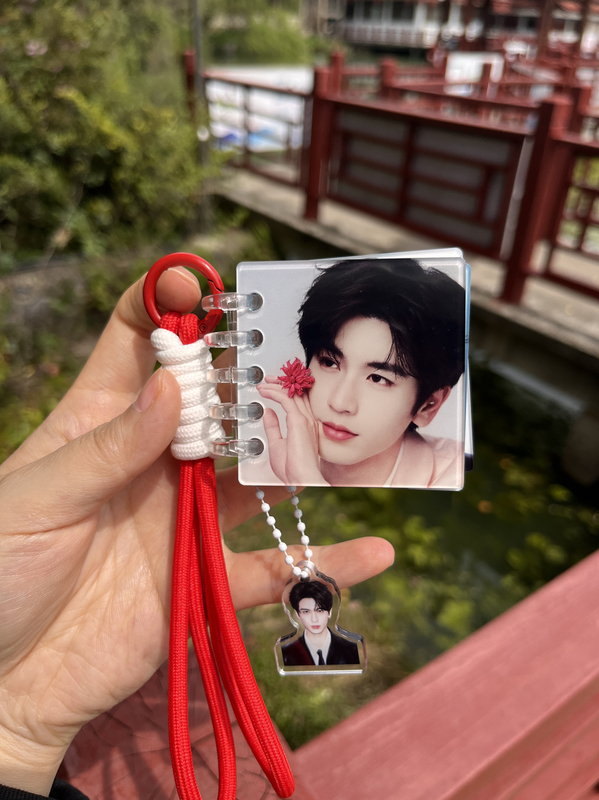 Zhang Linghe Comic Book Keychain Acrylic Pendant Merchandise Photo (Requires Film Removal) Creative Home Gift