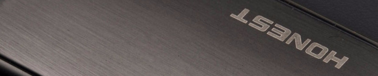 Lắc mạng cảm ứng vân tay màu đỏ sạc nhẹ siêu mỏng thuốc lá gió nhẹ người đàn ông gửi cho bạn trai cá nhân chữ thủy triều bật lửa hình súng