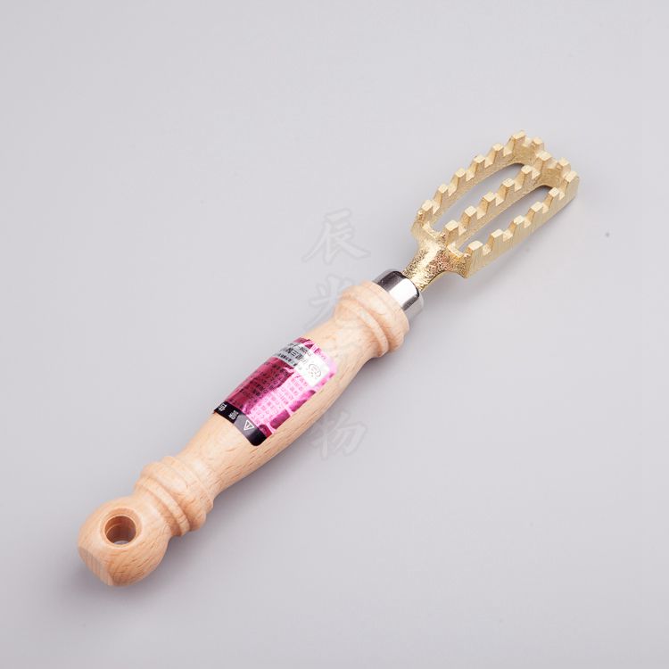 Japan imported household kitchen supplies Brass fish scale scraper solid wood handle Fish kill planer Fish brush scaler scaler scaler tool