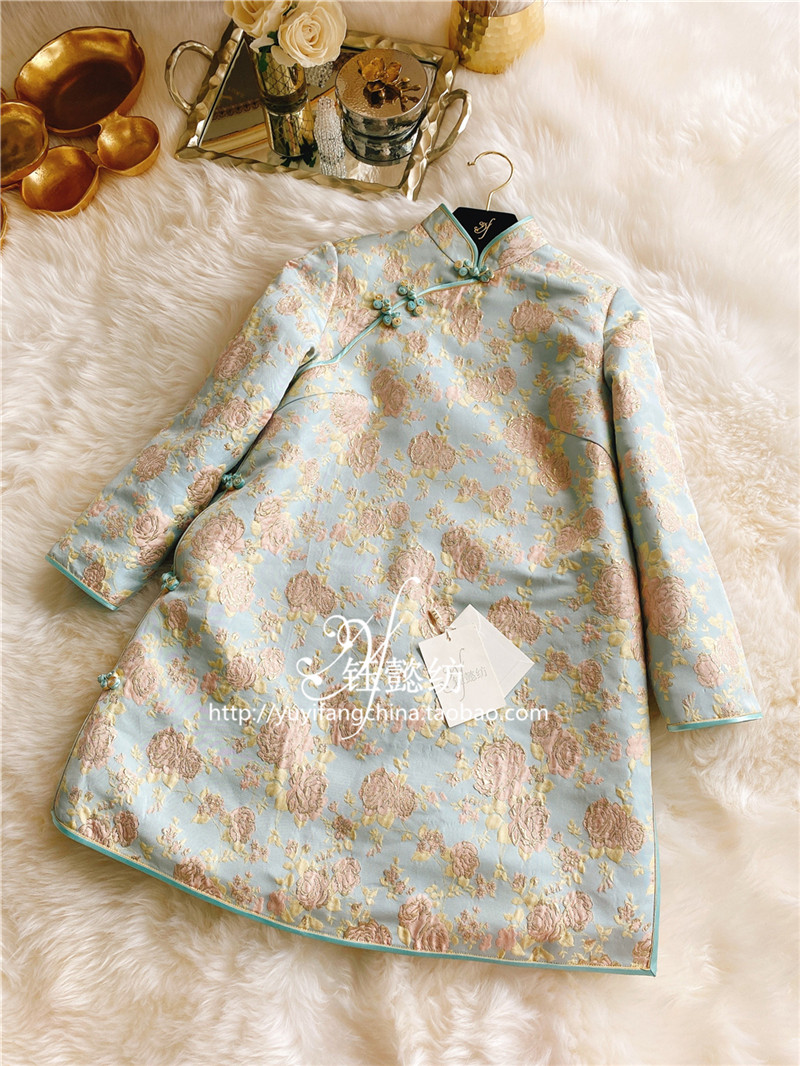 2021 autumn and winter new products Liu Yuyi same light blue rose quilted retro all-match small padded jacket improved cheongsam women