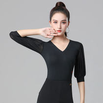 The new Dan Baoluo female stretch modern dance top Latin dance bubble sleeve square dance dress jitba dance dress