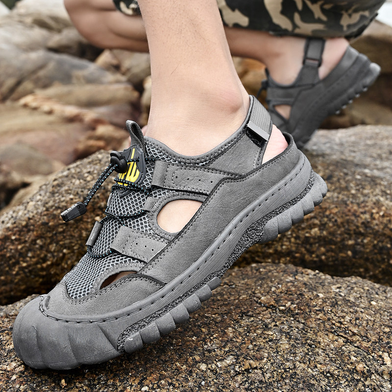 Men's shoes new beach shoes Summer breathable anti-slip abrasion resistant Baotou sandals Outdoor casual web face Cave shoes