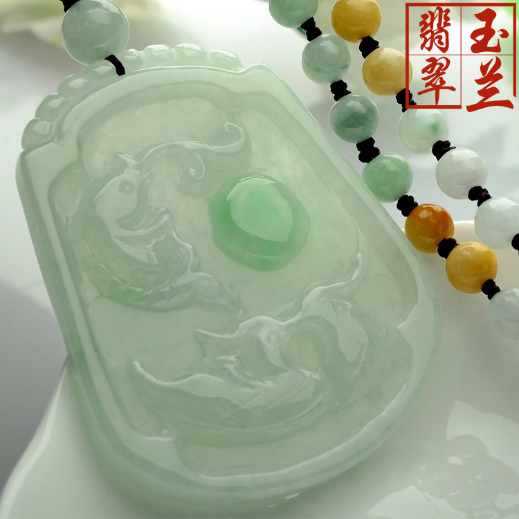 Magnolia Natural A Goods Jadeite Laokengyang Green Ruyi Pendant Every year there are Yu Yanyang men's large pendant with certificate