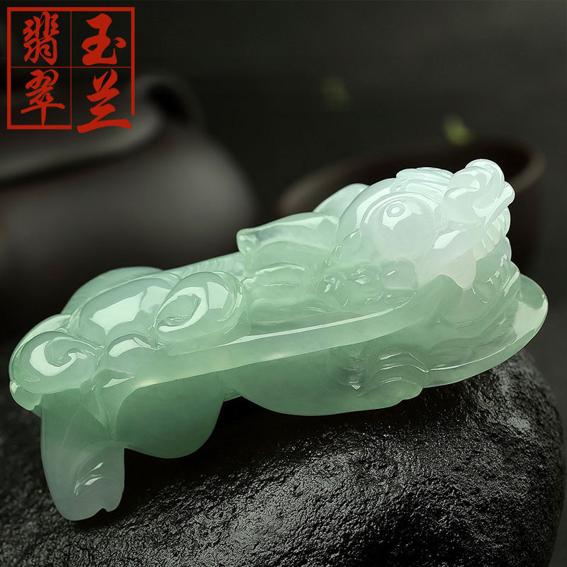 Magnolia natural Burmese jadeite Ruyi Overlord Pixiu pendant A goods old pit pendant ice waxy large male