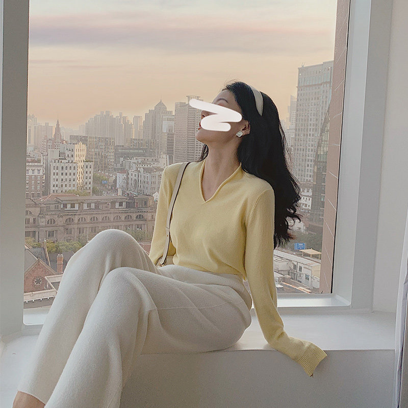 From a 100 % cashmere ultra soft retro - harbor wind knitted knitted with a cashmere sweater female and thin