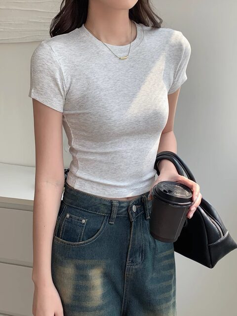 Body-Shaping Tight-Fitting Layered Slim-Fit Solid Color Ribbed Short T-Shirt with Regular Shoulders, Versatile Top, Short-Sleeved T-Shirt for Women