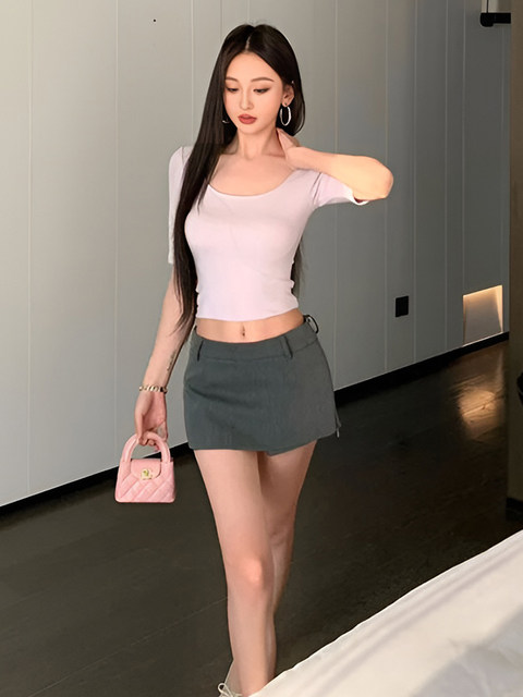 Super Pretty Lavender Mid-Sleeve T-Shirt for Women, Summer 2025 New Style, Beautiful and Sexy, Tight-Fitting, Slimming Short-Sleeve U-Neck Top