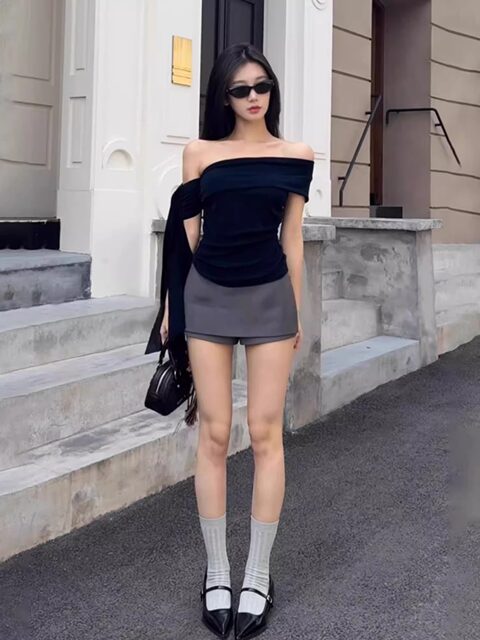 2025 New Korean Style Design, Spicy Girl Style, Off-Shoulder, Slim Fit, Sexy and Elegant Women's Summer Top
