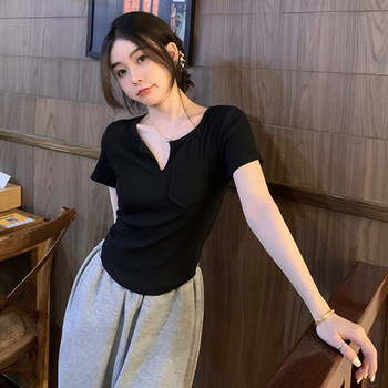 Trendy Designer Short-Sleeve T-Shirt for Women, Summer 2025 New Style, Unique Slim-Fit V-Neck Crop Top