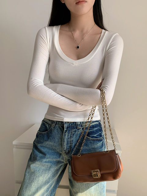 V-Neck Long-Sleeve Top for Autumn and Winter, Pure Desire Style, Lyocell Tencel Slightly Sheer, Elegant Slim-Fit T-Shirt for Women