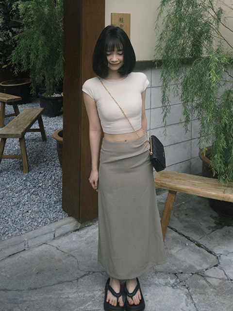 American-Style Cool and Spicy Short Tight-Fitting T-Shirt for Women, Spring and Summer Spicy Girl Style, Petite High-Waisted Sexy Slim-Fit Waist-Cinching Short-Sleeve Top