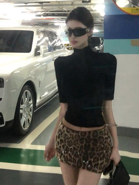 Sexy Hot Girl Black Half-High Collar Mid-Sleeve T-Shirt for Women, Spring and Autumn Tight-Fitting American-Style Five-Quarter Sleeve Base Layer Top