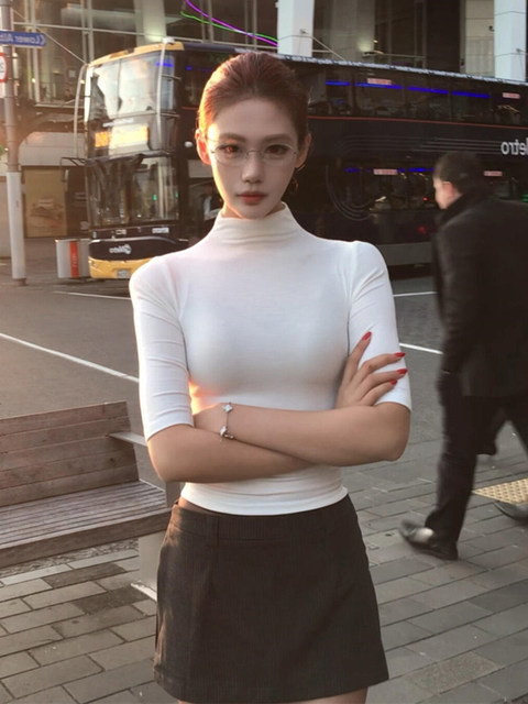 Half-High Collar, Five-Quarter Sleeve T-Shirt for Women, New Summer and Autumn Style, Pure and Sexy, Tight-Fitting, Short, Midriff-Baring, Inner Layering Top