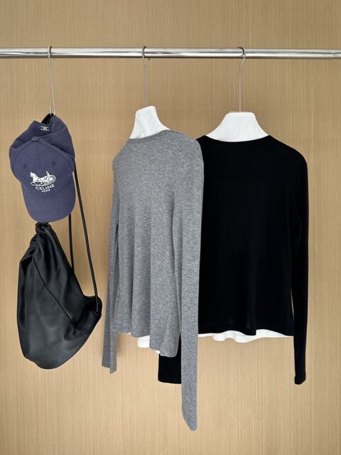 Basic Solid Color Versatile Base Shirt for Women, Autumn and Winter Slim-Fit Inner Top, Stylish Round Neck, Regular Shoulder, Long Sleeve, Short T-Shirt