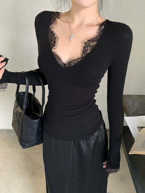 Spicy Girl V-Neck Lace Trim Base Shirt for Women, Autumn and Winter, Sexy Large Neckline, Slim Fit, Long-Sleeved T-Shirt, Inner Layer Top