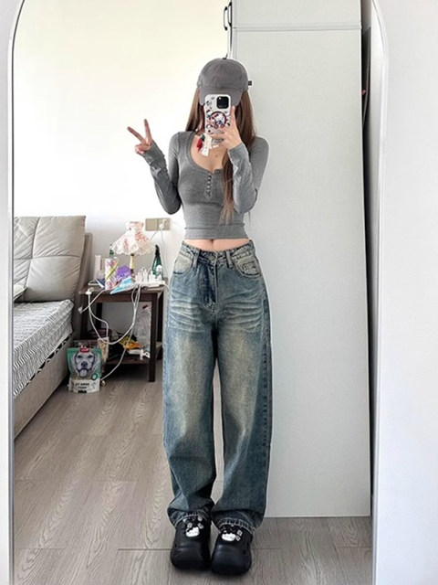 American-Style Spicy Girl U-Neck Long-Sleeve T-Shirt for Women, Autumn and Winter Slim-Fit Design, Short and Slimming Base Layer Top