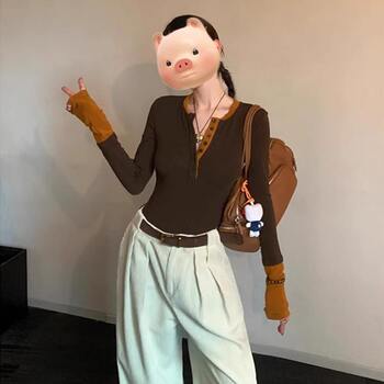 American Retro Contrasting Color Half-Open Collar Knitwear for Women in Autumn and Winter, Super Nice-Looking Long-Sleeved Low-Neck Slim-Fitting Bottoming Top