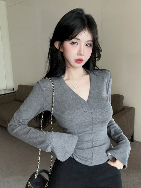 Flared Sleeve Spicy Girl V-Neck Long-Sleeve T-Shirt for Women, New Autumn and Winter Slim Fit Versatile Knit Base Layer Top
