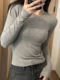 Basic Gray Round-Neck Ribbed Base Shirt T-Shirt for Women, Suitable for Autumn and Winter, Can Be Worn as an Inner Layer or Outerwear, Slim-Fit Long-Sleeve Top