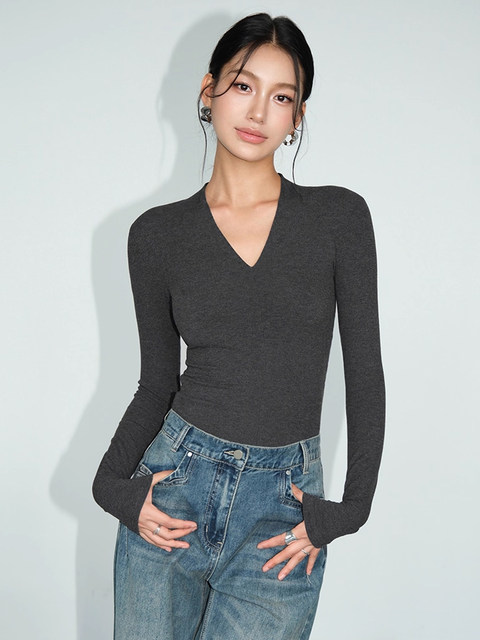 Solid Color V-Neck Long-Sleeve Base Shirt for Women, New Spring and Autumn Style, High-End, Slim-Fitting, Elegant, Versatile T-Shirt Top