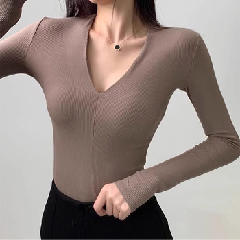 Super Stylish V-Neck Long-Sleeve Base Shirt for Women, Spring and Autumn Hot New Slim-Fit Solid Color Versatile T-Shirt Top