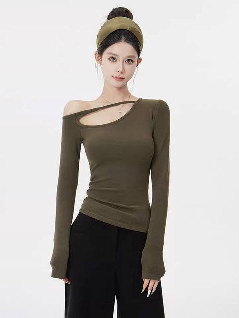 Asymmetrical Off-Shoulder Long-Sleeve T-Shirt for Women, Autumn and Winter American Style, Tight-Fitting, Hollow-Out, Slim-Fit, Off-Shoulder, Elegant Base Top