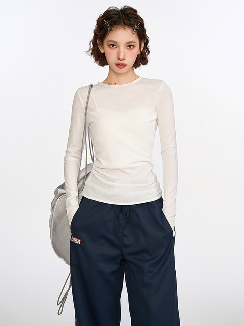 White Semi-Sheer Long-Sleeve T-Shirt for Women, Suitable for Summer, Spring, and Autumn, Thin Sunscreen Cover-Up, Slim Fit, Versatile Base Layer Top