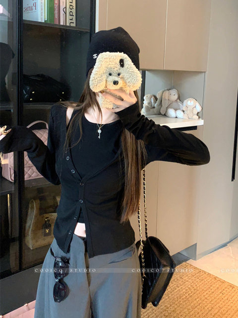 Hot Girl Sexy Camisole Cardigan Two-Piece Set for Women, Autumn, Very Pretty, Can Be Worn Outside, Slimming, Versatile Top, Small Suit