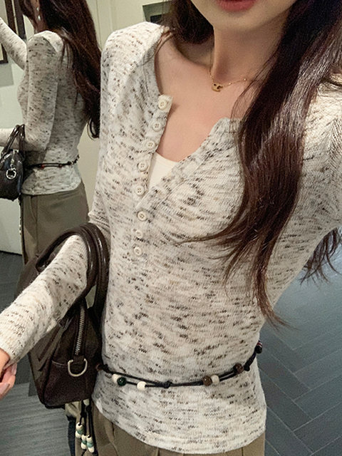 Mixed-Color Henry Collar Floral Yarn Long-Sleeve Knit Top for Women, Autumn and Winter, Light and Mature, Niche Soft and Cozy Style, Half-Open V-Neck Inner Wear