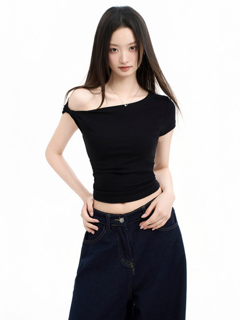 Trendy and Sexy Off-Shoulder Twist Top for Women, Summer 2026 New Style, Unique and Beautiful, Slimming and Revealing Shoulder Top