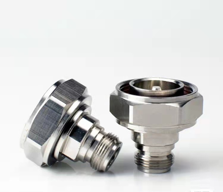 7 8 ting male head to 1 2 female head DIN male head turning N mother head