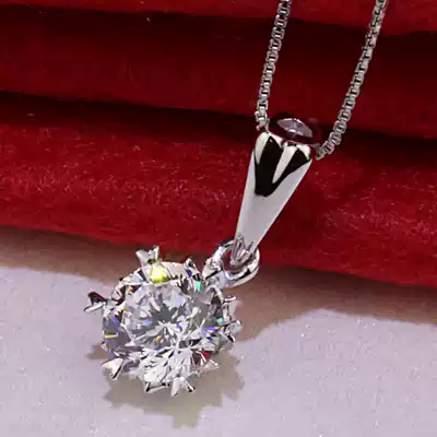 Lao Feng Xianghe counter PT950 platinum diamond pendant clavicle necklace female 18K white gold to send girlfriend