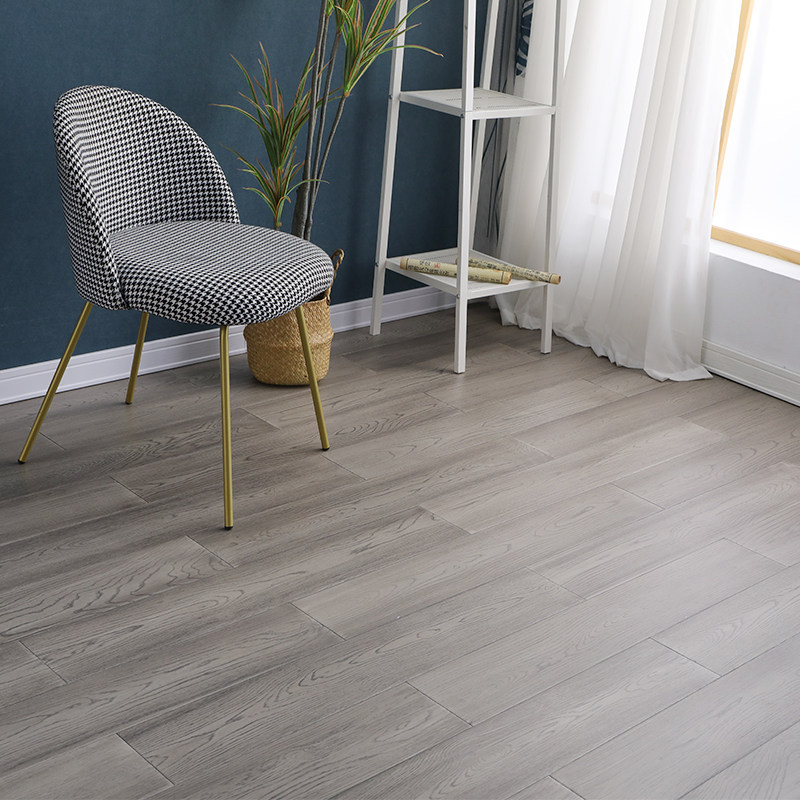 Oak wood logs pure solid wood flooring free of keel lock-proof geothermal floor heating grey indoor home manufacturer direct