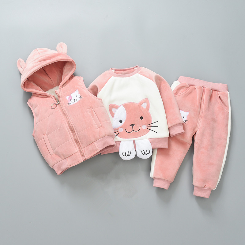 Mùa thu đông mặc quần áo trẻ em nam 0-1-2-3-4 tuổi Quần áo trẻ em cotton cho bé gái bộ áo len dày ba mảnh quần yếm cho bé gái