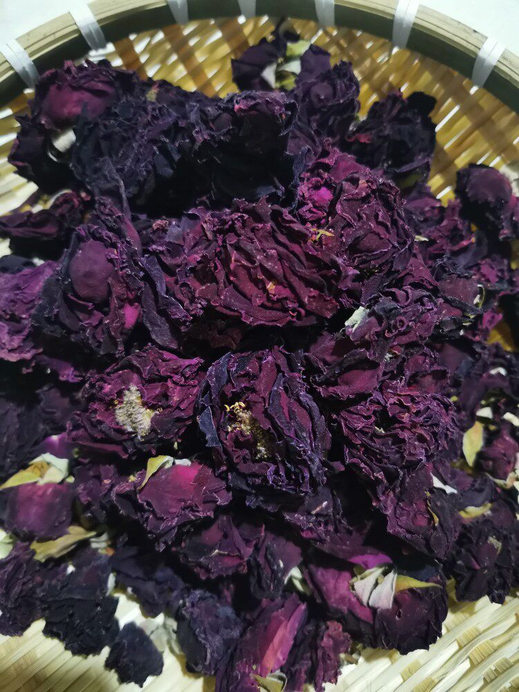 Yunnan farmers freeze dry ink red roses 100 grams 36 yuan 250 grams 75 yuan 500g 150 grams