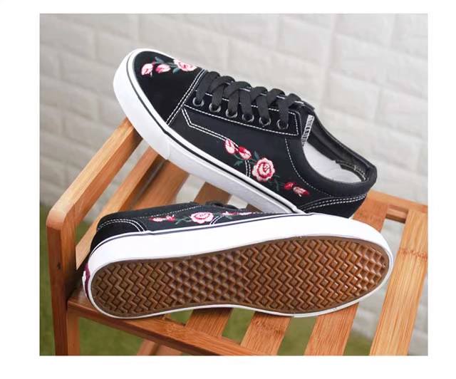 Mùa hè thoáng khí sinh viên đường phố chụp giày đen Harajuku ulzzang thêu bảng giày thủy triều phiên bản Hàn Quốc của giày vải xấu xí dễ thương phụ nữ