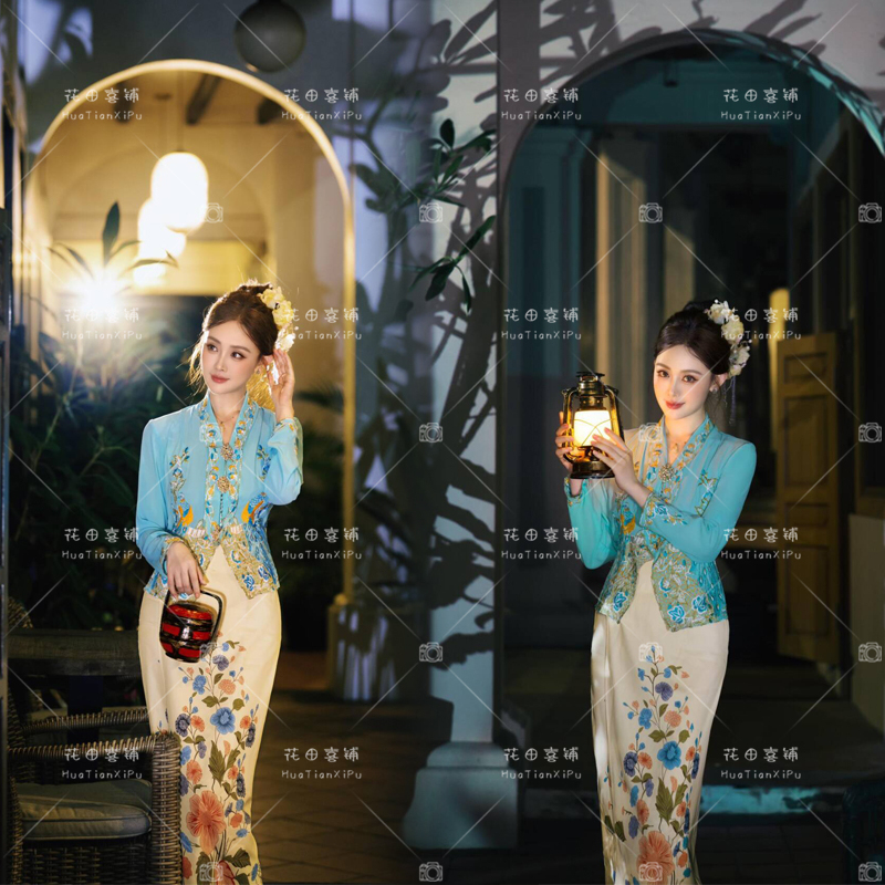 New Style Hua Niu'Er (Young Girl) Hairpin Flower Travel Photography Outfit for Women, Xishuangbanna Ethnic Minority Embroidered Clothing, Fresh Style Photography Outfit New Style Hua Niu'Er (Young Girl) Hairpin Flower Travel Photography Outfit for Women, Xishuangbanna Ethnic Minority Embroidered Clothing, Fresh Style Photography Outfit