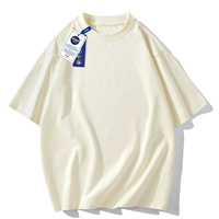 Молочно-белый