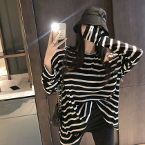 European station white striped long-sleeved t-shirt womens loose 2021 new spring and autumn mid-length round neck inner top