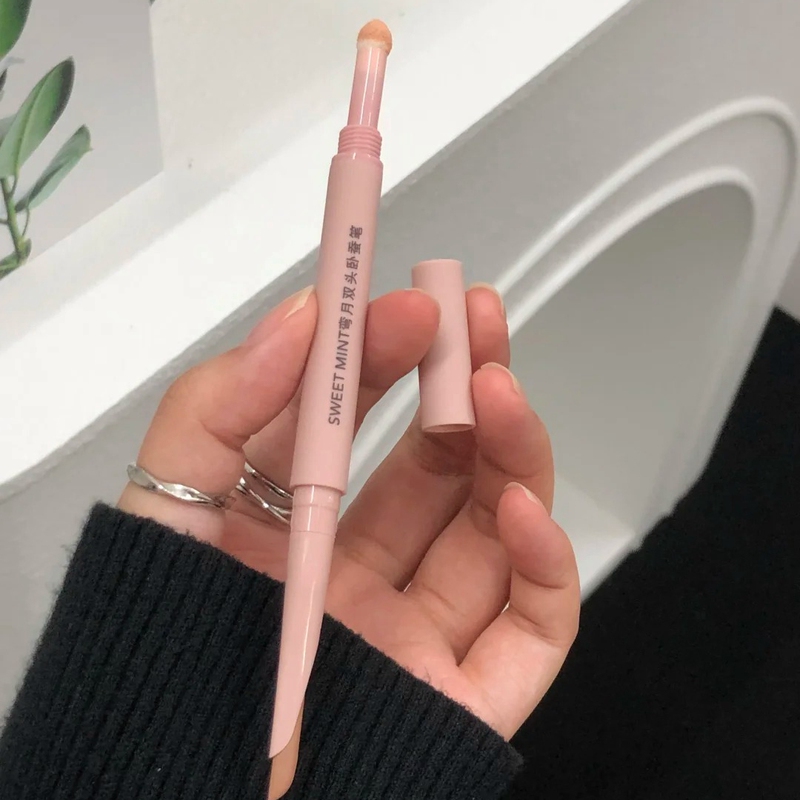 Mom's Natural Pink! Sweetmint Double-Ended Under-Eye Shadow and Highlighter Two-In-One Waterproof Contouring Pen