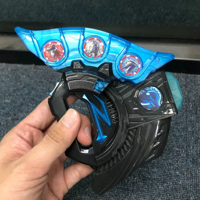 Bandai, Ultra, маленький Ультраман Тига, трансформер, универсальная игрушка, издает звуки