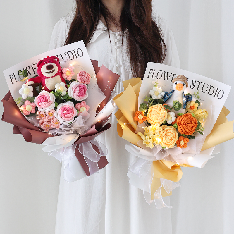 Knitted bouquet simulation wool flower finished hand-knitted creative birthday gift female doll Valentine's Day