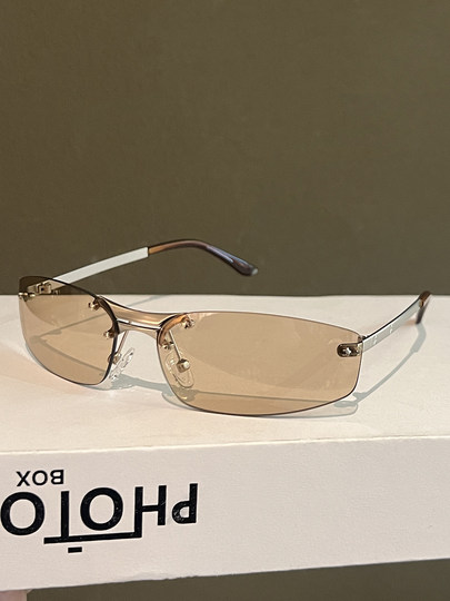 Retro y2k Sweet Cool Hot Girl Frameless Sunglasses 2025 New Men and Women Photo Concave Shape Sunglasses Anti-UV