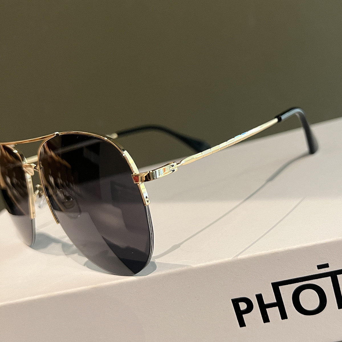 Aviator Sunglasses for Men and Women, Versatile for Large Faces, Slimming, Driving, Uv Protection, Unique Half-Frame Sunglasses