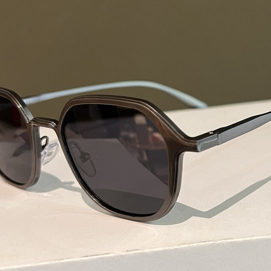 2025 New Polygonal Small Frame Sunglasses Men's Driving HD Polarized Sunglasses Anti-UV