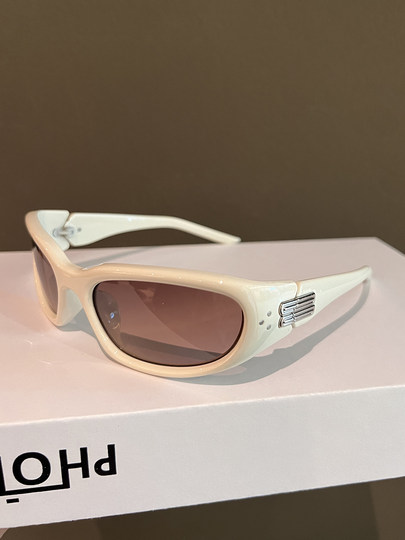 2024 new retro high-end y2k sunglasses for men and women, versatile concave shape photo sunglasses, UV protection