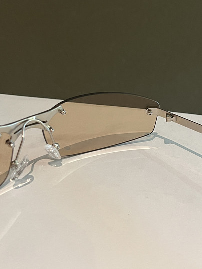 Retro y2k Sweet Cool Hot Girl Frameless Sunglasses 2025 New Men and Women Photo Concave Shape Sunglasses Anti-UV