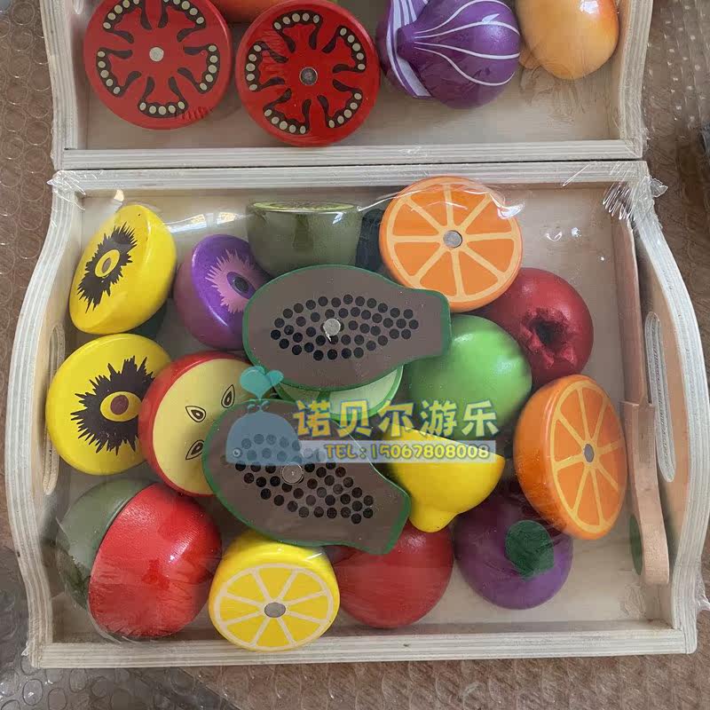 Children's wooden play house toys know vegetables and fruits, look at them, and simulate kitchen toys